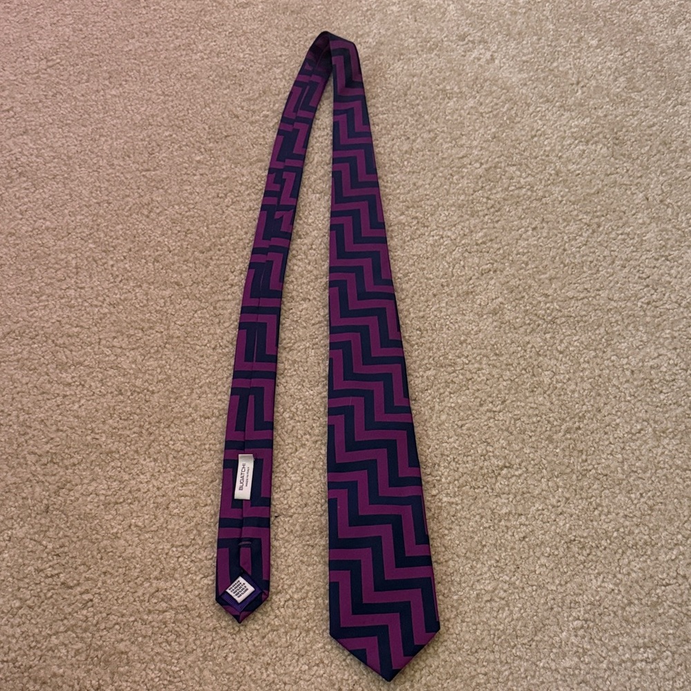 Purple and blue geometric patterned bugatchi silk tie